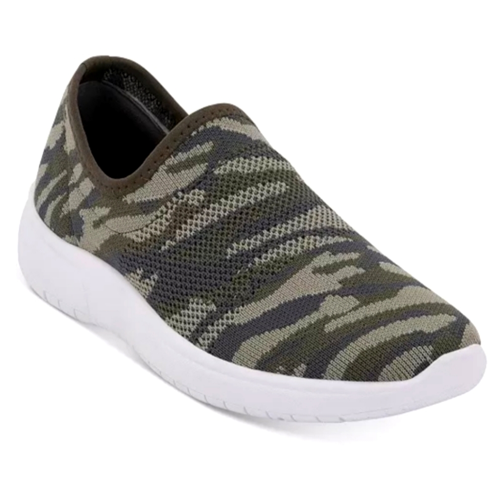 Aqua College Kady Camo size 6.5 shoes NEW